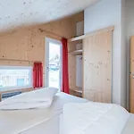 In With Sauna And Hot Tub Chalet *
