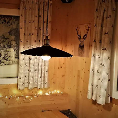 In With Sauna And Hot Tub