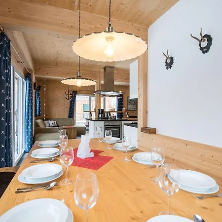 Chalé In With Sauna And Hot Tub Hohentauern