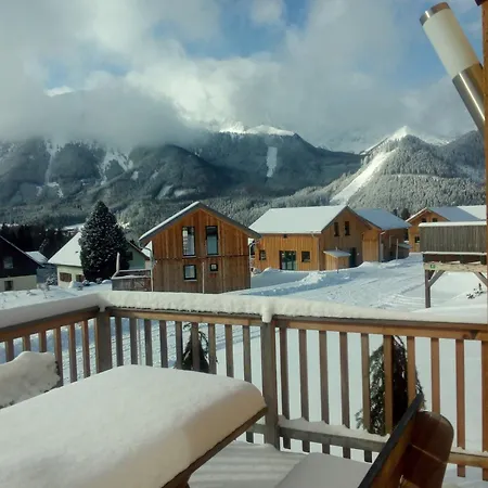 In With Sauna And Hot Tub