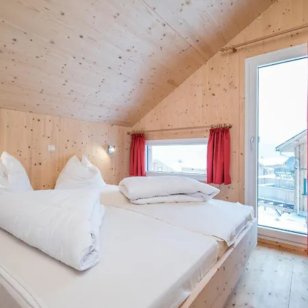 In With Sauna And Hot Tub