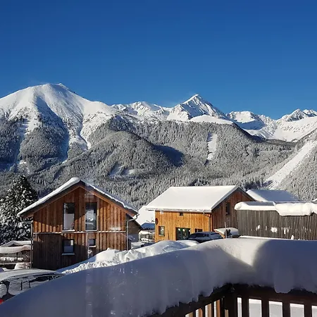 In With Sauna And Hot Tub Chalé Hohentauern