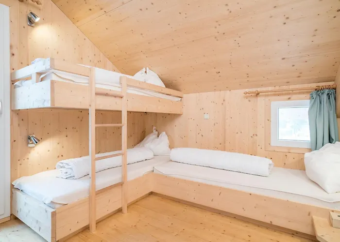 In With Sauna And Hot Tub