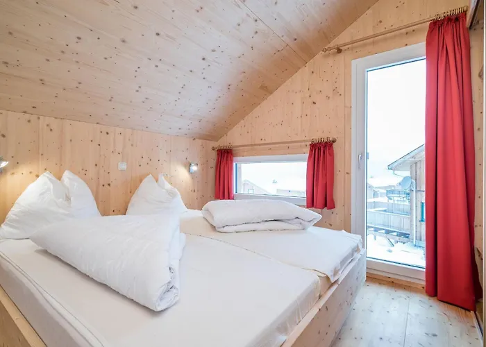 In With Sauna And Hot Tub