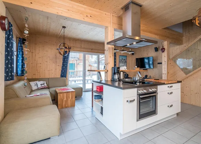 Chalet In With Sauna And Hot Tub *