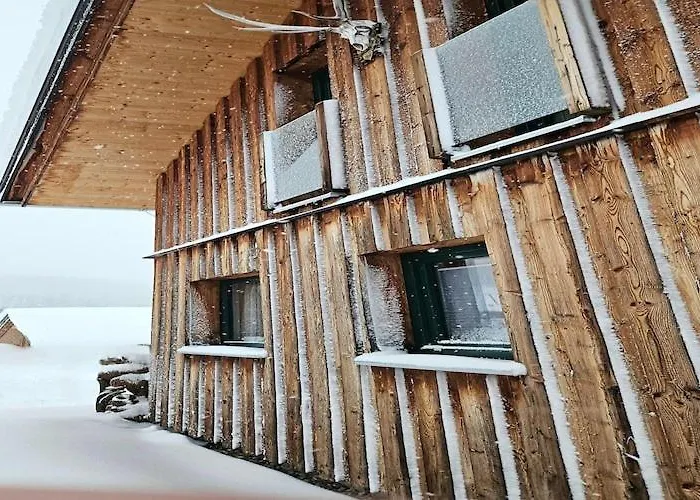 In With Sauna And Hot Tub Hohentauern